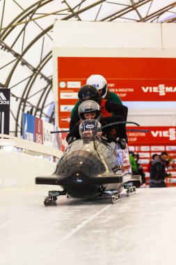 Calgary Kanada, 21 Aralık 2014: Fibt Viessmann yarış kızağı ve iskelet Dünya Kupası Calgary Olympic Park '.