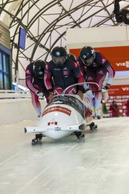 Calgary Kanada, 21 Aralık 2014: Fibt Viessmann yarış kızağı ve iskelet Dünya Kupası Calgary Olympic Park '.