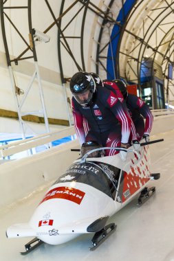 Calgary Kanada, 21 Aralık 2014: Fibt Viessmann yarış kızağı ve iskelet Dünya Kupası Calgary Olympic Park '.