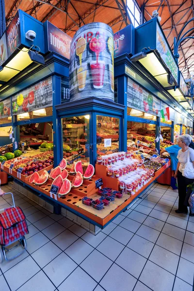 Budapest Hungría Mayo 2018 Compras Gran Mercado Great Market Hall — Foto de Stock