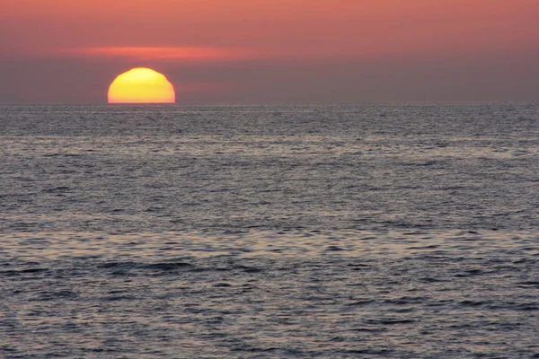 Puesta Sol Sobre Océano — Foto de Stock