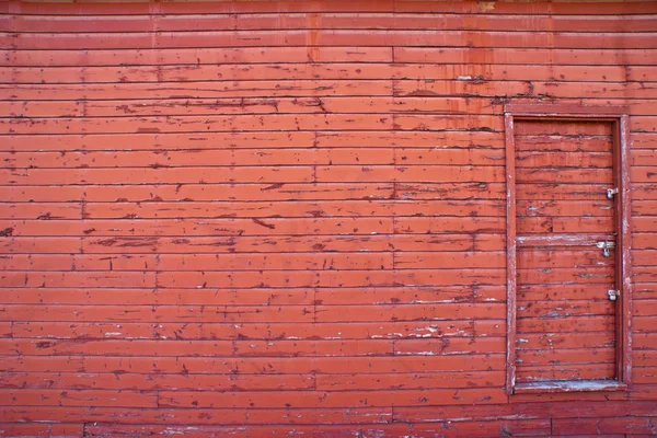 Eine Alte Rote Scheune Mit Tür — Stockfoto