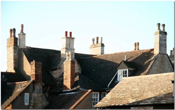 Типичное Британское Жилье Крыши Ретро — стоковое фото