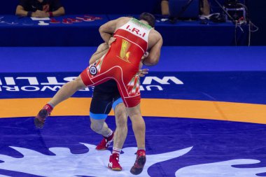 Budapeşte Macaristan Ekim 21 28 2018: nerede birçok ülkenin en iyi karşılayan final için adam Dünya Halter Şampiyonası öncesi seçimi. 