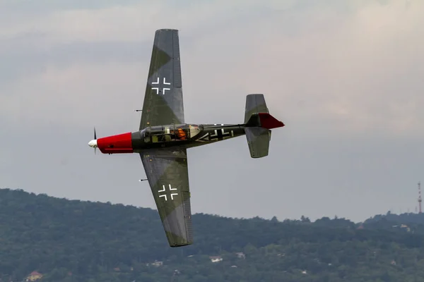 ブダペスト ハンガリー ブダオロス 2018 第二次世界大戦戦闘機のレプリカ — ストック写真
