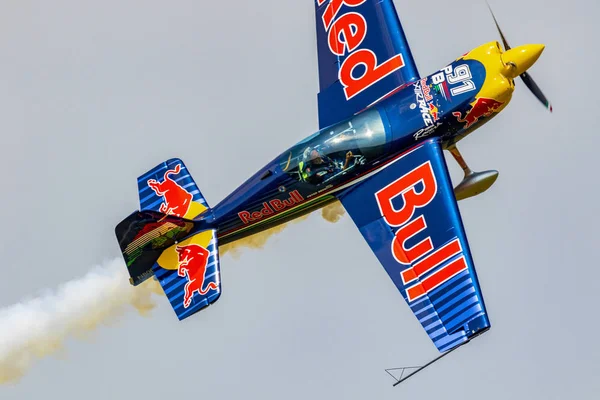 Budaors Ungarn 2018 Airsshow Mult Jelen Der Weltmeister Kunstflugpilot Besenyei — Stockfoto