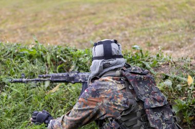 Nagyatad Macaristan 23 Eylül 2018: Macar özel askeri birimler bir kentsel harp egzersiz sırasında. Bu halk için açık bir olay sırasında Macar askeri gün oldu