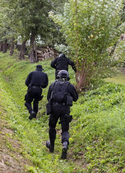 Nagyatad Macaristan 23 Eylül 2018: Macar özel askeri birimler bir kentsel harp egzersiz sırasında. Bu halk için açık bir olay sırasında Macar askeri gün oldu