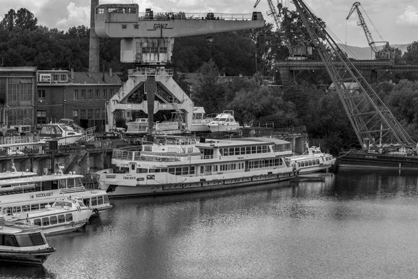 Будапешт Венгрия Мая 2018 Года Старая Верфь Лодка Демонтируют Док — стоковое фото