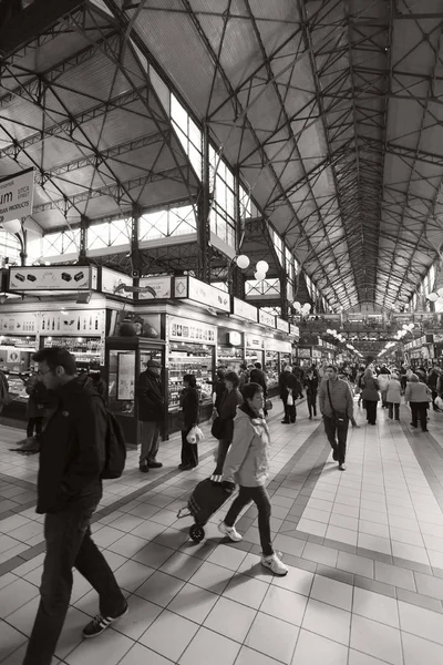 Budapest Hungría Junio 2018 Gente Compras Gran Mercado Great Market —  Fotos de Stock