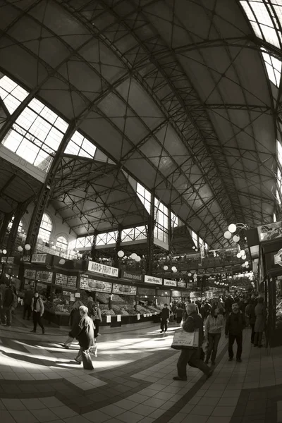 Budapest Hungría Junio 2018 Gente Compras Gran Mercado Great Market —  Fotos de Stock