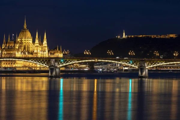 Budapest Night Panorama Parliament House Royal Castle Margaret Bridge Foreground — Stock Photo, Image