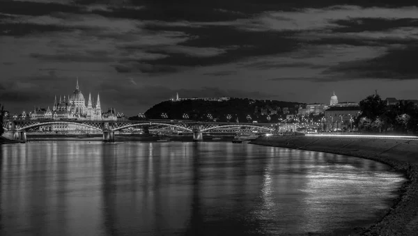 Budapest Night Panorama Parliament House Margaret Bridge Foreground — Stock Photo, Image