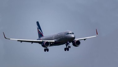Budapeşte Macaristan 12 Ağustos 2019: Aeroflot Airbus 320 Budapeşte Uluslararası Havaalanına kalkışa hazırlanıyor.