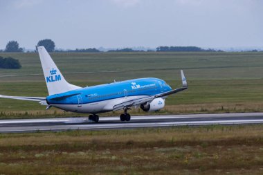 Budapeşte Macaristan Uluslararası Havaalanı 15 Ağustos 2019: Klm Havayolu Boeing Budapeşte Uluslararası Havaalanına yeni indi.