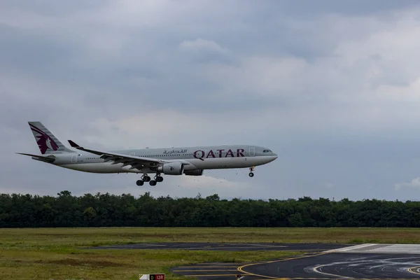 Budapest Ungheria Settembre 2019 Qatar Airline Boeing 787 Sta Atterrare — Foto Stock