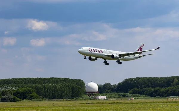 Budapest Ungheria Settembre 2019 Qatar Airline Boeing 787 Sta Atterrare — Foto Stock