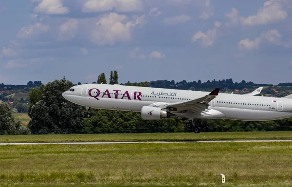 Budapest Ungheria Settembre 2019 Qatar Airline Boeing 787 Sta Atterrare — Foto Stock