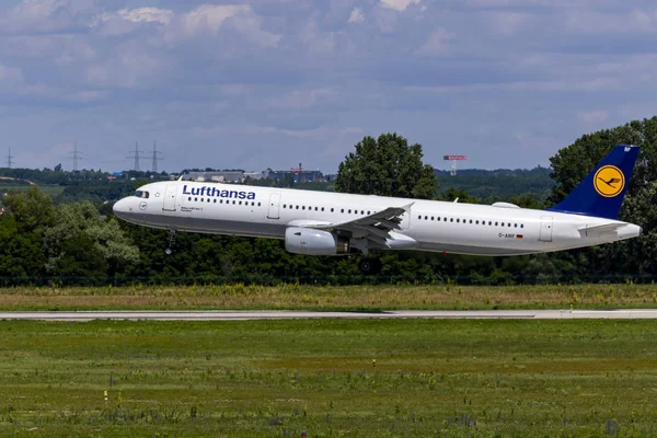 Budapest Ungern Sep 2019 Lufthansa Airline Airbus Ligger Budapests Internationella — Stockfoto