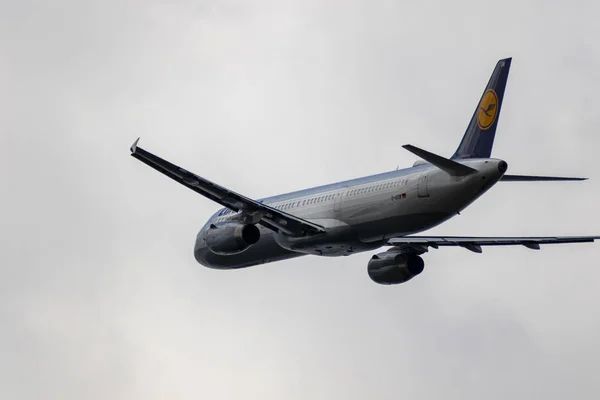 Budapest Hungría Septiembre 2019 Lufthansa Airline Airbus Encuentra Aeropuerto Internacional — Foto de Stock