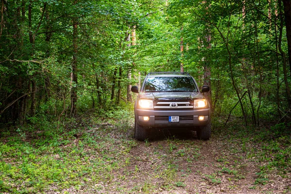 Ουγγαρία Bakony Οροσειρά Ιουλίου 2020 Toyota 4Runner Suv Περιοδεία Μαζί — Φωτογραφία Αρχείου