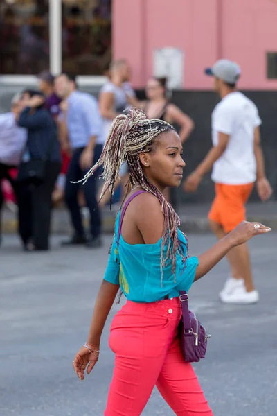 Havana Cuba Fevereiro 2018 Pessoas Não Identificadas Town Naquele Bairro — Fotografia de Stock