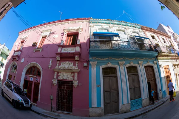 Habana Cuba Feb 2019 Paisaje Urbano Habana Vieja Con Gente — Foto de Stock