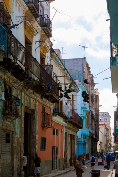 Habana Cuba Feb 2019 Paisaje Urbano Habana Vieja Con Gente — Foto de Stock