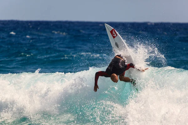 Snapper Rocks Gold Coast Australia Feb 2018 Unidentified Surfer Races — Stock Photo, Image