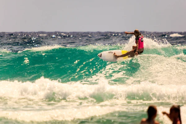 Snapper Rocks Gold Coast Austrálie Února 2018 Neznámý Surfař Závodí — Stock fotografie