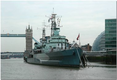  HMS Belfast (Kraliyet Donanması hafif gemi seyahati) - Londra 'da savaş gemisi 