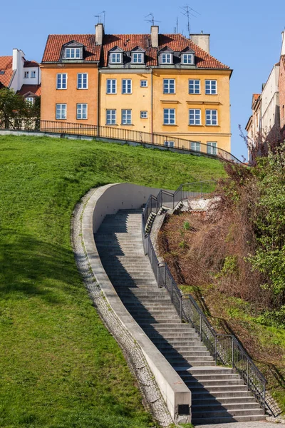 Polónia Cidade Varsóvia Casas Cidade Velha Escadaria Alta Para Topo — Fotografia de Stock