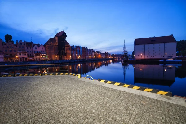 Miasta Gdańska Wieczorem Gród Panoramę Starego Miasta Promenady Nad Rzeką — Zdjęcie stockowe