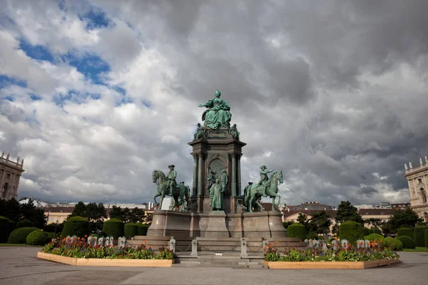 Austria Wiedeń Maria Theresien Platz Cesarzowa Maria Theresa Pomnik Objawia — Zdjęcie stockowe