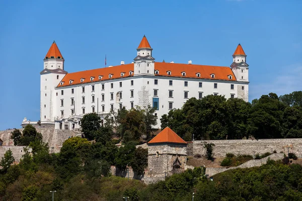 Slovensko Bratislava Castle Bratislavsky Hrad Historické Město Mezník — Stock fotografie