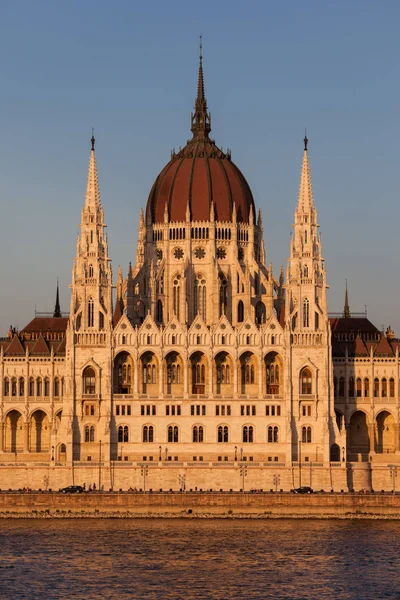 Maďarsko Budapešť Maďarský Parlament Při Západu Slunce Dominantou Města Gotické — Stock fotografie
