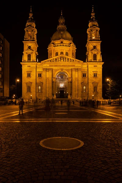Basiliek Van Stephen Verlicht Nachts Boedapest Hongarije Stad Landmark Neoklassieke — Stockfoto