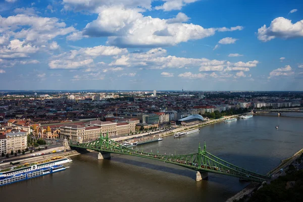 Budapest Város Légi Felvétel Városképet Szabadság Híd Duna Mellett Magyarország — Stock Fotó