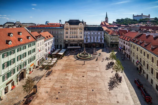 Ciudad Bratislava Ciudad Vieja Plaza Del Mercado Hlavne Namestie Eslovaquia — Foto de Stock