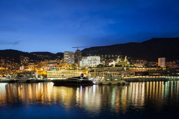 Monaco Monte Carlo Skyline Nocy Światła Miasta Odbicia Morzu Śródziemnym — Zdjęcie stockowe