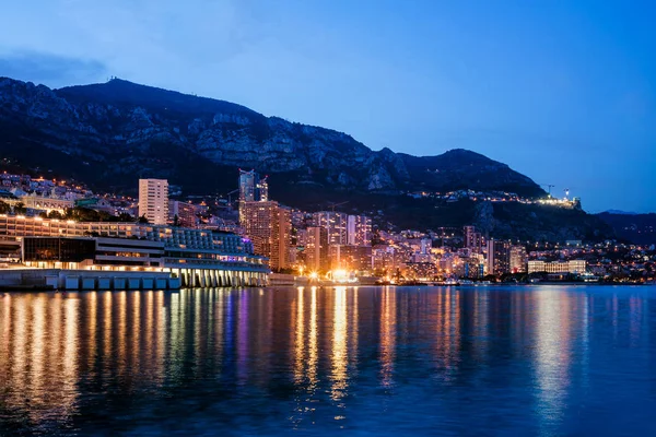 Monaco Monte Carlo Und Lavrotto Skyline Bei Blauer Dämmerung Beleuchtung — Stockfoto
