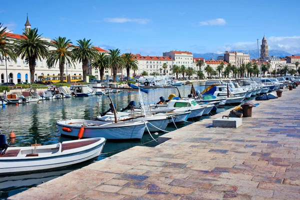 Panorama Města Splitu Chorvatsku Přístav Pobřeží Jaderského Moře — Stock fotografie