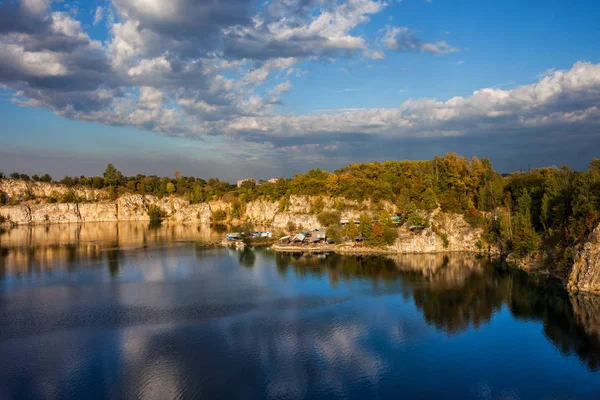 Zakrzowek Embalse Ciudad Cracovia Polonia Lago Oculto Antigua Cantera Piedra — Foto de Stock