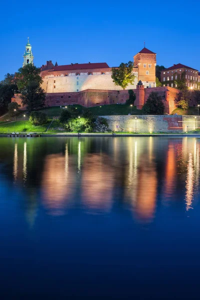 Château Wawel Nuit Cracovie Pologne Reflet Dans Vistule — Photo