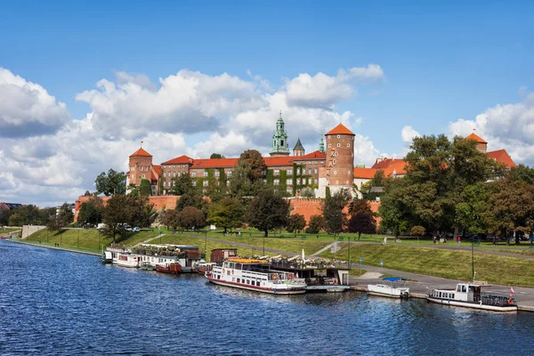 Королевский замок Вавель в Кракове — стоковое фото