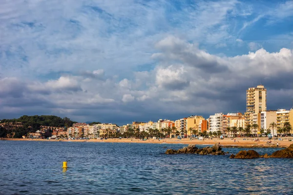 Stadtsilhouette von Lloret de mar in Spanien — Stockfoto
