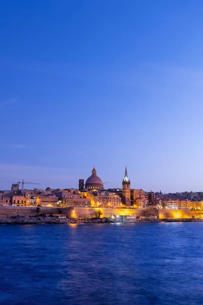 City of Valletta in Malta at Dusk — Stock Photo, Image