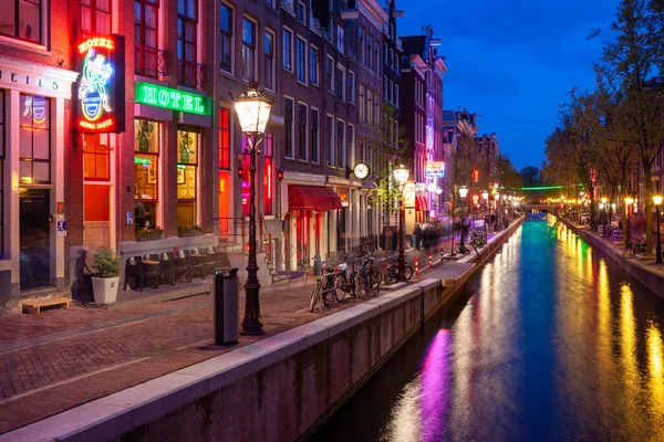 Amsterdam Holland Niederlande Mai 2013 Rotlichtviertel Bei Nacht Der Altstadt — Stockfoto