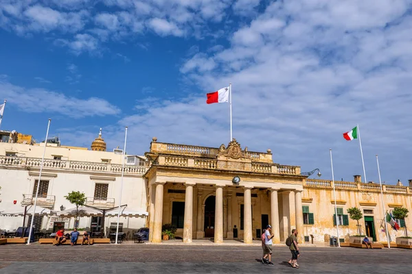 马耳他瓦莱塔 Valletta Malta 2019年10月9日 圣乔治广场 George Square 的主卫队大楼 1603年由圣约翰骑士团 Order — 图库照片