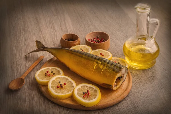 Mackerel Smoked Lemon Cutting Board Kitchen Table — Stock Photo, Image